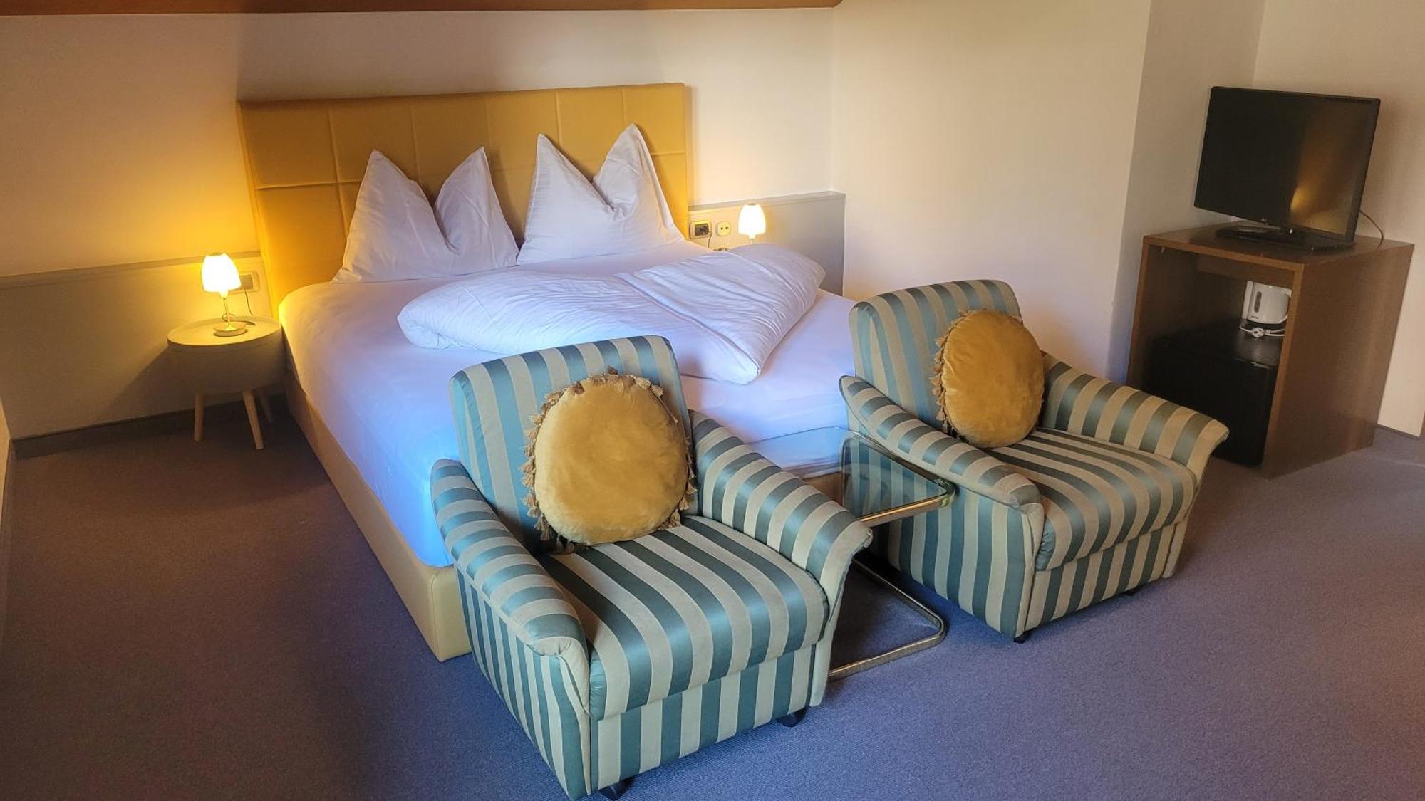 Hotel Schoenbrunn ميرانو الغرفة الصورة